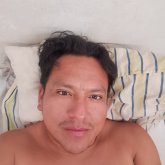 Mujeres entre 18 a 35 delgadas normal