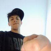 Busco amistades, chicas con quien salir.