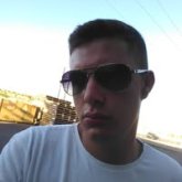 Desempleado. Busco pareja. Busco mujeres