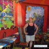 Busco pareja. Mujer conquien salir tomar