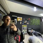 Una chica q la pueda amor y darle mucho