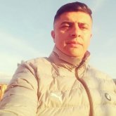 Diseñador grafico. Busco conocer gente.