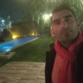 Comerciante. Busco conocer gente.