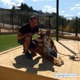 Busco conocer gente.