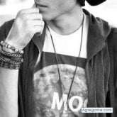 Artista,cosplayer,gsmer. Busco pareja.