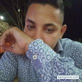 Muchas muchacha. Soy muy amable y muy