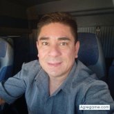 Busco pareja. Mujeres. Pasional. Bailar.