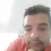 Empleado. Busco pareja. Mujer.