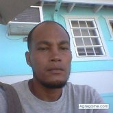 Busco conocer gente. Mujer soltera que