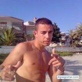 Encuentra Hombres solteros en Almendros Javea/xabia