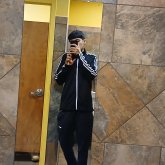 Estudiante. Busco ligar. Me interesa