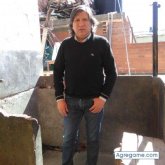 Encuentra Hombres solteros en Viacha
