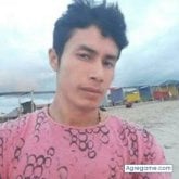 Encuentra Hombres solteros en Nanegalito