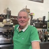 Busco conocer gente. Chatear y mujeres