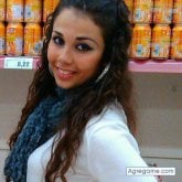 Mujeres solteras en Pilas