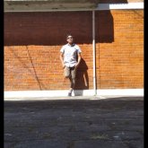 Busco pareja. Mujeres. Simpático. Todo.