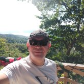 Ricegar chico soltero en San Salvador