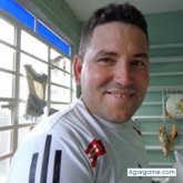 Owner of my business. Busco matrimonio.