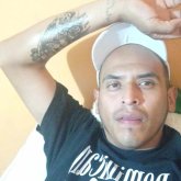 Busco pareja. Señoras alegres. Alegre y