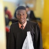 Busco matrimonio. Necesito una novia. Un