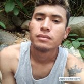 Soldador. Busco pareja. Mujeres. Alegre.