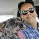 Empleado. Busco pareja. Conversación