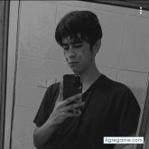 Busco pareja. Gente. Buena onda. Salir.