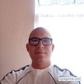 Aún por definir. Busco pareja. Gente