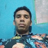 Moreno alto alegre siempre.