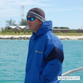 liber chico divorciado en Hallandale Beach