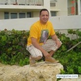 Chatear con Edgardo de Adjuntas