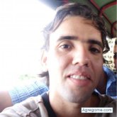 Poker90 chico soltero en Arroyo Naranjo