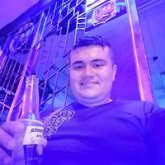 Busco pareja. Mujeres. Buena gente.