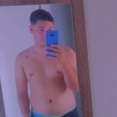 Trabajo. Busco pareja. Pareja o