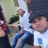 Amistad  sin compromisos. Alegre nada me