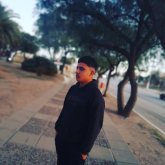 Busco matrimonio. Mujeres. Bueno. Si.