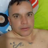 Empleado. Busco pareja. No importa la