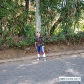 Busco pareja. Un chavo simpático.