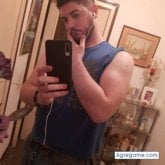 Busco pareja. Gente para salir. Alegre.