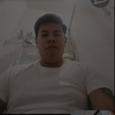 Busco mujer de 25 a30. Alto delgado