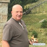 Busco pareja. Mujeres.