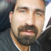 Empleado. Busco ligar. Busco mujeres,