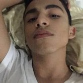 Mujeres para salir a di. Alto y guapo