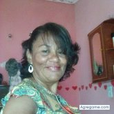 Peluquera. Busco matrimonio. Personas