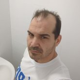 Sencilla cariñosa alegre. Soi romatico