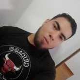 Busco ligar. Conocer amigos y lugares.