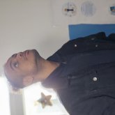 Operador. Una chica con la que compartir