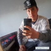 Busco: ser amigosMe defino: vomo me gustanMe gusta: michas