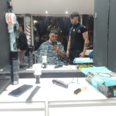 Mujer maduras lindas. Fútbol birra