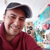 Alguien que quiera disfrutar la vida.